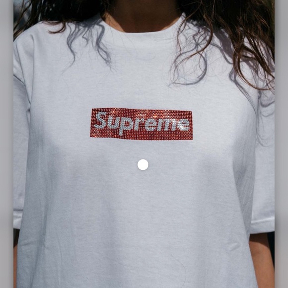 Supreme's Swarovski Box Logo Collection - Picture 1 of 4